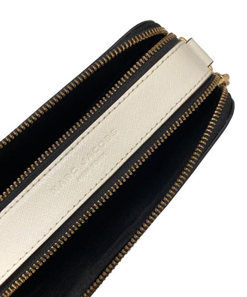 MARC JACOBS（マークジェイコブス）MARC JACOBS (マークジェイコブス) SNAPSHOT クロスボディバッグ ブラックの古着・服飾アイテム