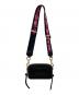 MARC JACOBS (マークジェイコブス) SNAPSHOT クロスボディバッグ ブラック：14000円