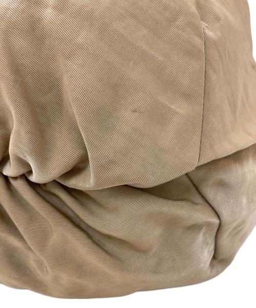 OUAT（オーユーエーティー）OUAT (オーユーエーティー) Office Bag (CHAI) ベージュの古着・服飾アイテム