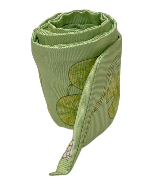 HERMES（エルメス）HERMES (エルメス) ツイリー ”FLEURS DE LOTUS” 『蓮の花』 シルクスカーフ グリーンの古着・服飾アイテム