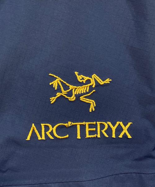 ARC'TERYX（アークテリクス）ARC'TERYX (アークテリクス) BEAMS (ビームス) 別注 BETA SL JACKET 14年モデル ネイビー サイズ:Sの古着・服飾アイテム