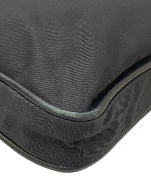 PRADA（プラダ）PRADA (プラダ) ナイロンショルダーバッグ ブラックの古着・服飾アイテム