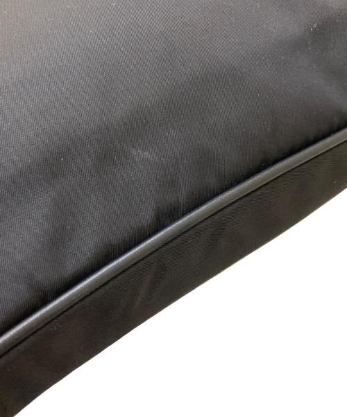 PRADA（プラダ）PRADA (プラダ) ナイロンショルダーバッグ ブラックの古着・服飾アイテム