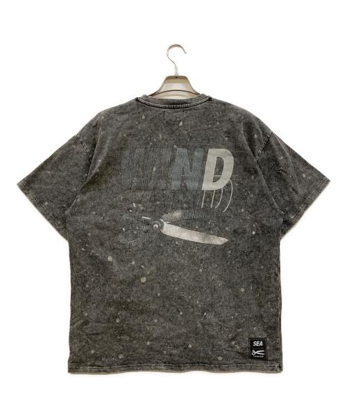 WIND AND SEA（ウィンダンシー）WIND AND SEA (ウィンダンシー) Denham (デンハム) SULFER TEE グレー サイズ:XL 未使用品の古着・服飾アイテム
