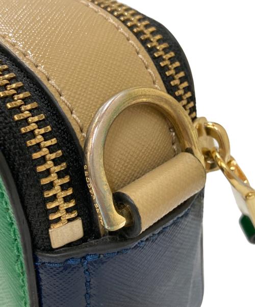 MARC JACOBS（マークジェイコブズ）MARC JACOBS (マークジェイコブス) スナップショットショルダーバッグ グリーンの古着・服飾アイテム