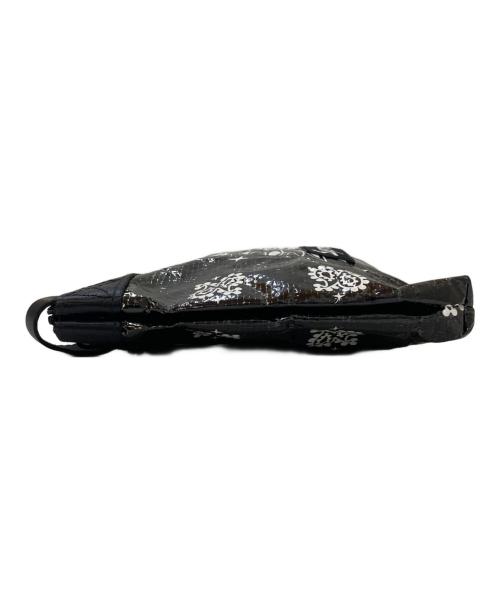 SUPREME（シュプリーム）Supreme (シュプリーム) BANDANA TARP SIDE BAG ブラックの古着・服飾アイテム