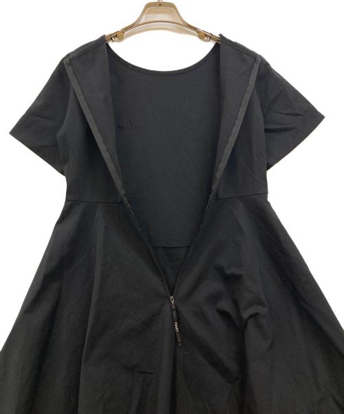 FOXEY NEWYORK（フォクシーニューヨーク）FOXEY NEWYORK (フォクシーニューヨーク) SERENA DRESS ブラック サイズ:38の古着・服飾アイテム