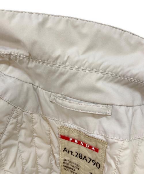 PRADA（プラダ）PRADA (プラダ) ナイロンステンカラーコート ベージュ サイズ:42の古着・服飾アイテム