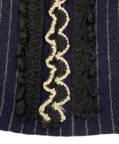 ROBE DE CHAMBRE COMME DES GARCONS（ローブドシャンブル コムデギャルソン）ROBE DE CHAMBRE COMME DES GARCONS (ローブドシャンブル コムデギャルソン) フリル ストライプウールニット ネイビー サイズ:下記参照の古着・服飾アイテム