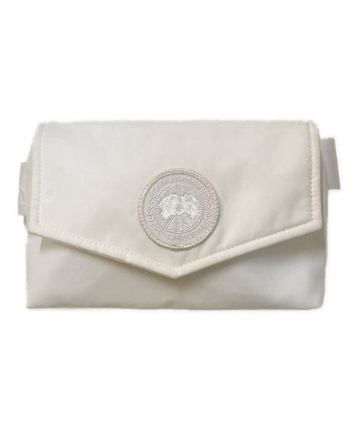 CANADA GOOSE（カナダグース）CANADA GOOSE (カナダグース) MINI WAISTPACK ホワイトの古着・服飾アイテム