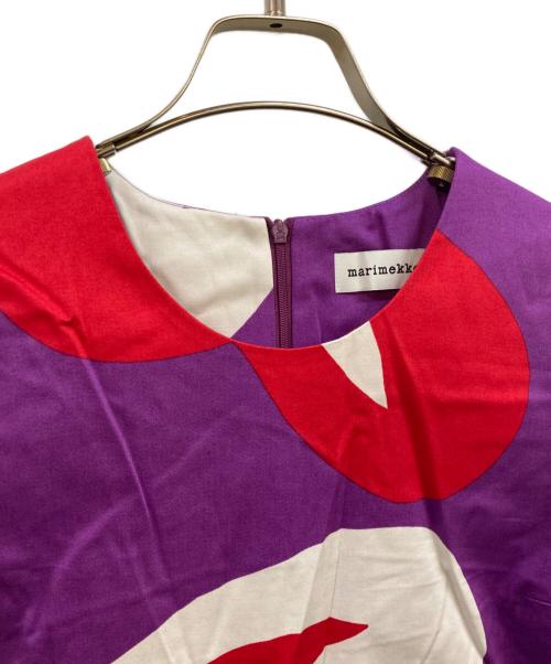 marimekko（マリメッコ）marimekko (マリメッコ) SILUETTI POIMINTO パープル×レッド サイズ:34の古着・服飾アイテム