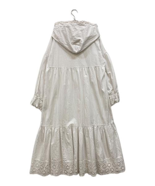 POPPY（ポピー）POPPY (ポピー) フードティアードワンピース ホワイト サイズ:Ｍの古着・服飾アイテム