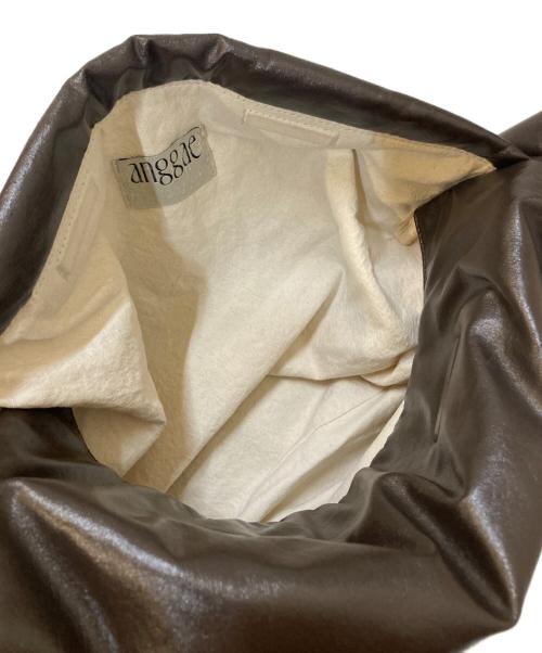 anggae（アンゲ）anggae (アンゲ) BOXER PADDES BAG ブラウンの古着・服飾アイテム