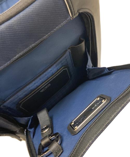 TUMI（トゥミ）TUMI (トゥミ) OLTEN CROSSBODY ショルダーバッグ ネイビーの古着・服飾アイテム
