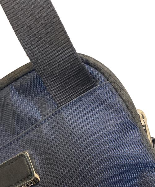 TUMI（トゥミ）TUMI (トゥミ) OLTEN CROSSBODY ショルダーバッグ ネイビーの古着・服飾アイテム