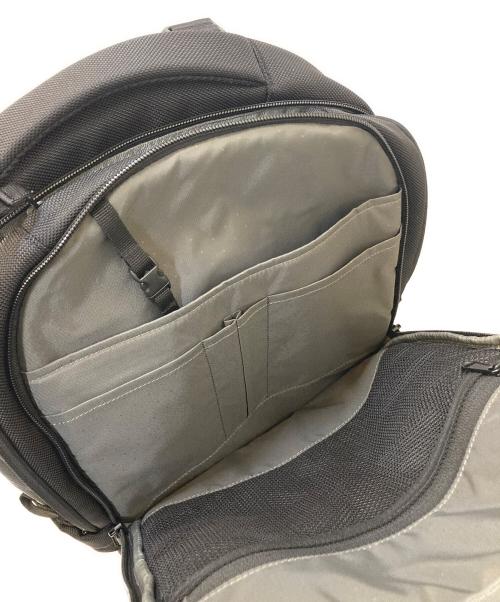Incase（インケース）Incase (インケース) Tracks Backpack 25L ブラックの古着・服飾アイテム