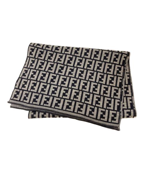 FENDI（フェンディ）FENDI (フェンディ) ズッカ総柄マフラー ホワイト×ブラックの古着・服飾アイテム