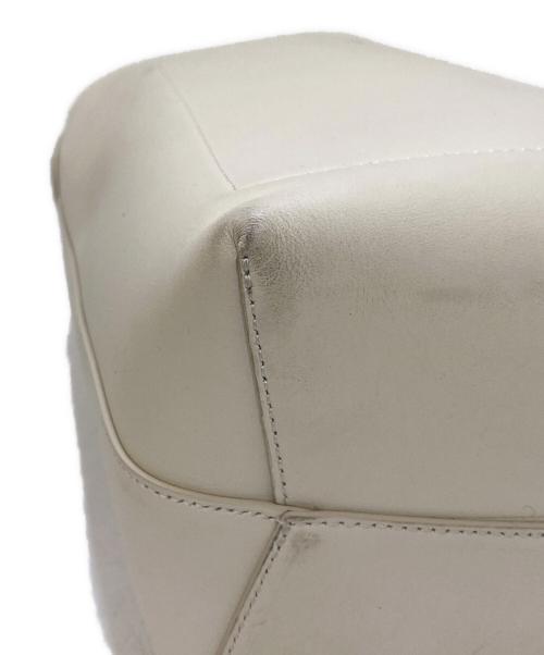 FRENZLAUER（フレンツラウアー）FRENZLAUER (フレンツラウアー) MAMI SOFT MEDIUM ワンショルダーバッグ アイボリーの古着・服飾アイテム