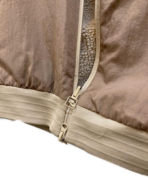 NIKE（ナイキ）NIKE (ナイキ) VM SWOOSH FULLZIP JACKET ベージュ サイズ:XLの古着・服飾アイテム