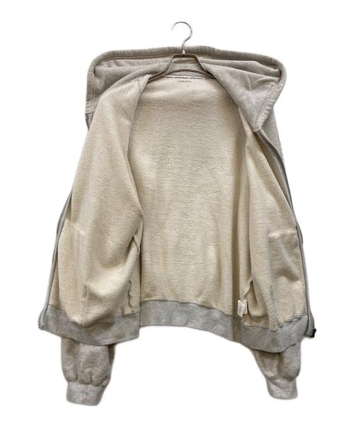 UNIVERSAL PRODUCTS.（ユニバーサルプロダクツ）UNIVERSAL PRODUCTS. (ユニバーサルプロダクツ) JUMBERCA ZIP UP HOODIE グレー サイズ:3の古着・服飾アイテム
