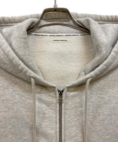 UNIVERSAL PRODUCTS.（ユニバーサルプロダクツ）UNIVERSAL PRODUCTS. (ユニバーサルプロダクツ) JUMBERCA ZIP UP HOODIE グレー サイズ:3の古着・服飾アイテム