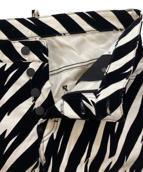 DSQUARED2（ディースクエアード）DSQUARED2 (ディースクエアード) ゼブラ柄デニムパンツ ホワイト×ブラック サイズ:48の古着・服飾アイテム