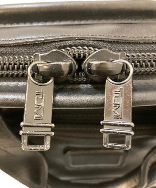 TUMI（トゥミ）TUMI (トゥミ) 2WAYレザーブリーフケース ブラックの古着・服飾アイテム