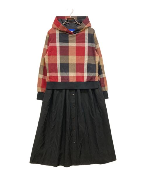 BLUE LABEL CRESTBRIDGE（ブルーレーベルクレストブリッジ）BLUE LABEL CRESTBRIDGE (ブルーレーベルクレストブリッジ) ドッキングワンピース ブラック×レッド サイズ:38 未使用品の古着・服飾アイテム