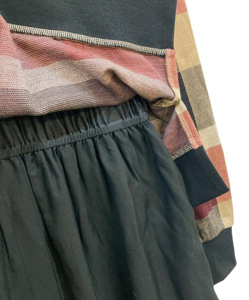 BLUE LABEL CRESTBRIDGE（ブルーレーベルクレストブリッジ）BLUE LABEL CRESTBRIDGE (ブルーレーベルクレストブリッジ) ドッキングワンピース ブラック×レッド サイズ:38 未使用品の古着・服飾アイテム