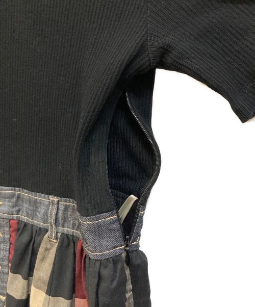 BLUE LABEL CRESTBRIDGE（ブルーレーベルクレストブリッジ）BLUE LABEL CRESTBRIDGE (ブルーレーベルクレストブリッジ) ストレッチテレココンビワンピース レッド×ブラック サイズ:38の古着・服飾アイテム