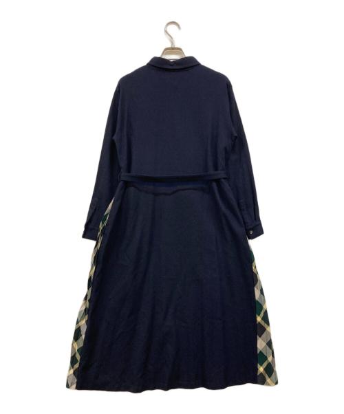 BLUE LABEL CRESTBRIDGE（ブルーレーベルクレストブリッジ）BLUE LABEL CRESTBRIDGE (ブルーレーベルクレストブリッジ) サイドチェック切替タックシャツワンピース ネイビー サイズ:36の古着・服飾アイテム
