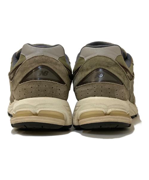 NEW BALANCE（ニューバランス）NEW BALANCE (ニューバランス) M2002RHN ローカットスニーカー オリーブ サイズ:27.5㎝の古着・服飾アイテム