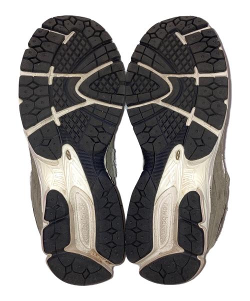 NEW BALANCE（ニューバランス）NEW BALANCE (ニューバランス) M2002RHN ローカットスニーカー オリーブ サイズ:27.5㎝の古着・服飾アイテム