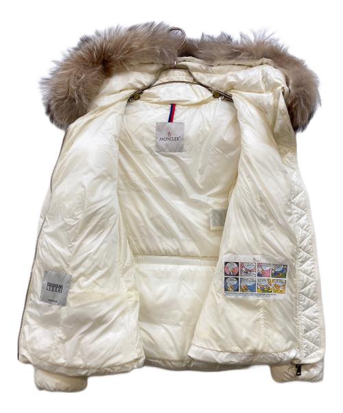 MONCLER（モンクレール）MONCLER (モンクレール) BOED ファー付ダウンジャケット ホワイトの古着・服飾アイテム
