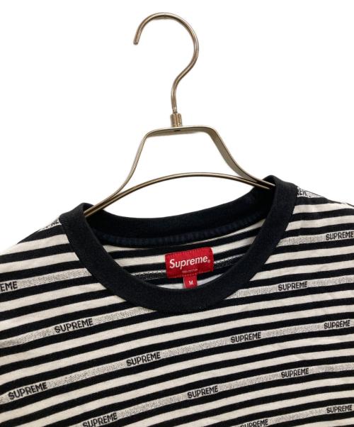 SUPREME（シュプリーム）SUPREME (シュプリーム) Logo Stripe S/S Top ホワイト×ブラック サイズ:Ｍの古着・服飾アイテム