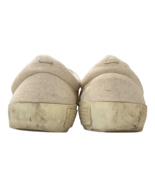 Maison Margiela（メゾンマルジェラ）Maison Margiela (メゾンマルジェラ) スウェードキャンバススリッポン ベージュ サイズ:39 1/2の古着・服飾アイテム