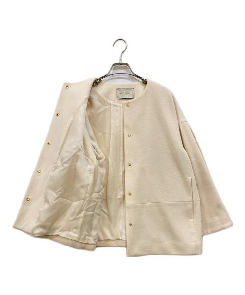 UNITED ARROWS（ユナイテッドアローズ）UNITED ARROWS (ユナイテッドアローズ) W メタル ノーカラー ショートコート アイボリー サイズ:Ｍの古着・服飾アイテム