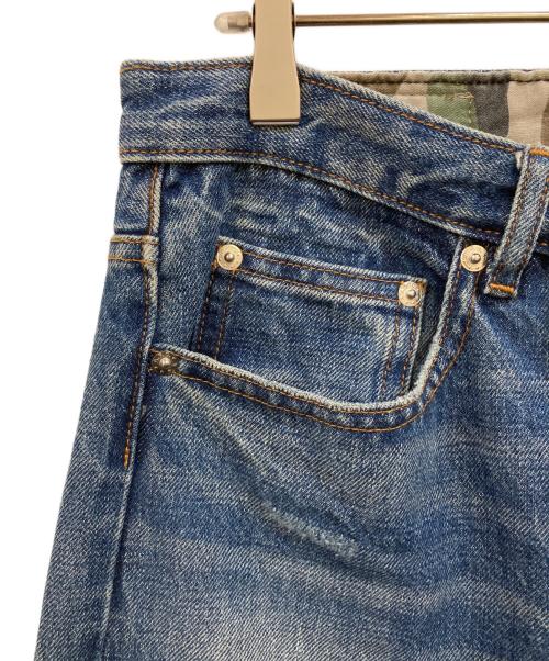 A BATHING APE（ア ベイシング エイプ）A BATHING APE (ア ベイシング エイプ) A.P.C. (アーペーセー) カモフラ切替 セルビッチデニムパンツ インディゴ サイズ:W31 未使用品の古着・服飾アイテム