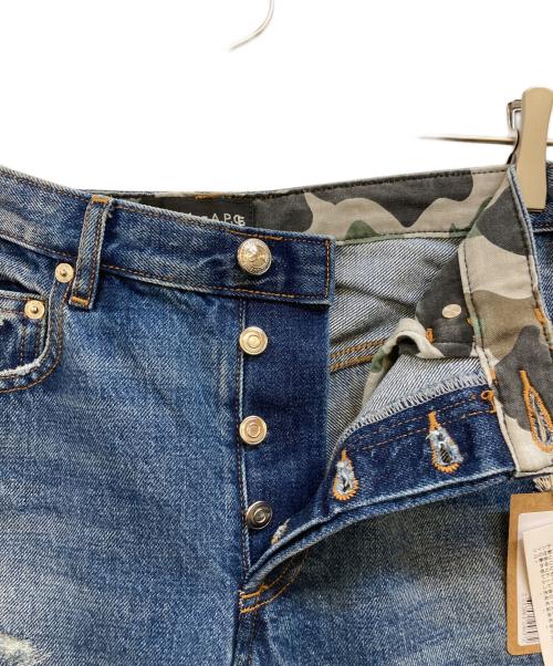 A BATHING APE（ア ベイシング エイプ）A BATHING APE (ア ベイシング エイプ) A.P.C. (アーペーセー) カモフラ切替 セルビッチデニムパンツ インディゴ サイズ:W30 未使用品の古着・服飾アイテム