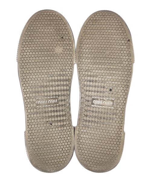 MIU MIU（ミュウミュウ）MIU MIU (ミュウミュウ) スターパターン レザースニーカー ホワイト サイズ:38.5の古着・服飾アイテム