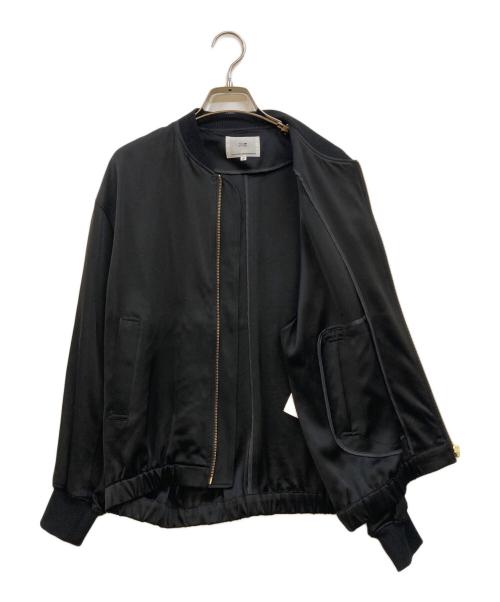 23区（ニジュウサンク）23区 (ニジュウサンク) ドレープサテン MA-1 ブルゾン ブラック サイズ:Ｍの古着・服飾アイテム