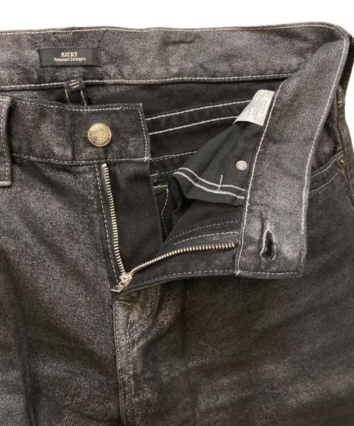 TRUE RELIGION（トゥルー レリジョン）TRUE RELIGION (トゥルー レリジョン) RICKY SUPER T METALLIC STRAIGHT JEAN グレー サイズ:33の古着・服飾アイテム