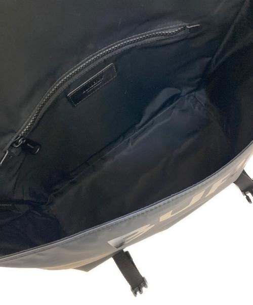 BURBERRY（バーバリー）BURBERRY (バーバリー) ホースフェリープリントメッセンジャーバッグ ブラックの古着・服飾アイテム