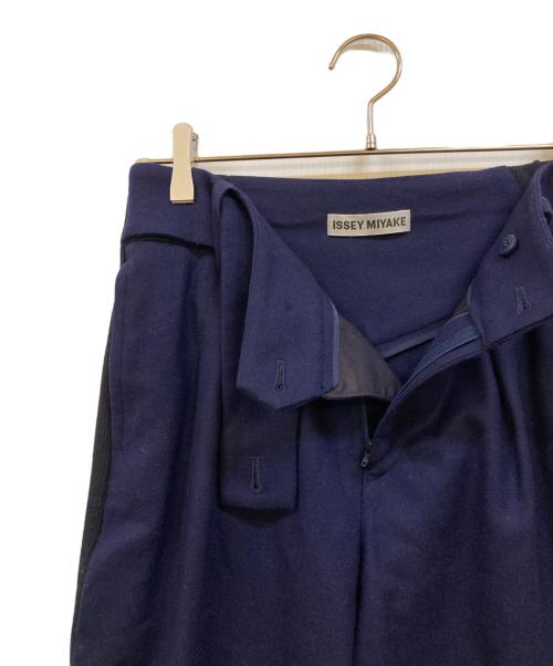 ISSEY MIYAKE（イッセイミヤケ）ISSEY MIYAKE (イッセイミヤケ) サイドリブ1タックトラウザーパンツ ネイビー サイズ:2の古着・服飾アイテム