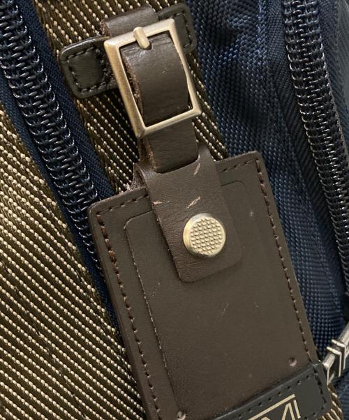 TUMI（トゥミ）TUMI (トゥミ) ALPHA BRAVO ボディバッグ ネイビーの古着・服飾アイテム