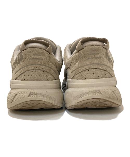 HOKAONEONE（ホカオネオネ）HOKAONEONE (ホカオネオネ) CLIFTON L SUEDE ベージュ サイズ:27㎝の古着・服飾アイテム