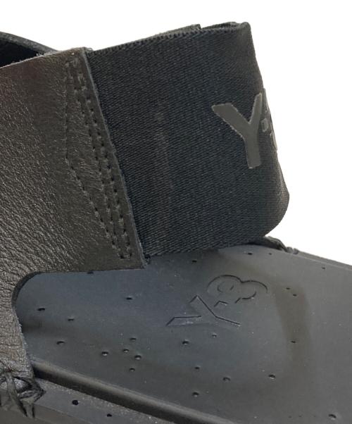 Y-3（ワイスリー）Y-3 (ワイスリー) ロゴストラップ スクエアサンダル ブラック サイズ:7の古着・服飾アイテム