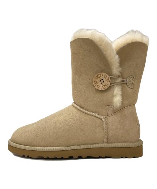 UGG（アグ）UGG (アグ) Bailey Button ベージュ サイズ:22.0㎝ 未使用品の古着・服飾アイテム
