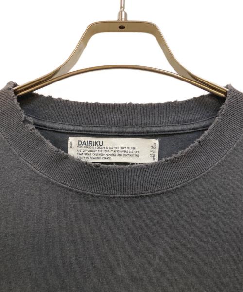 DAIRIKU（ダイリク）DAIRIKU (ダイリク) BOOTLEG Embroidery Tee グレー サイズ:FREEの古着・服飾アイテム