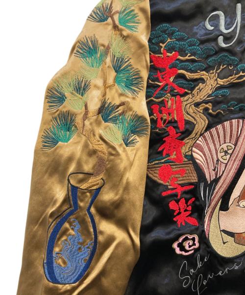 YOIDORE（ヨイドレ）YOIDORE (ヨイドレ) 写楽 (シャラク) 浮世絵 リバーシブルスカジャン ブラック×ゴールド サイズ:中ジョッキの古着・服飾アイテム